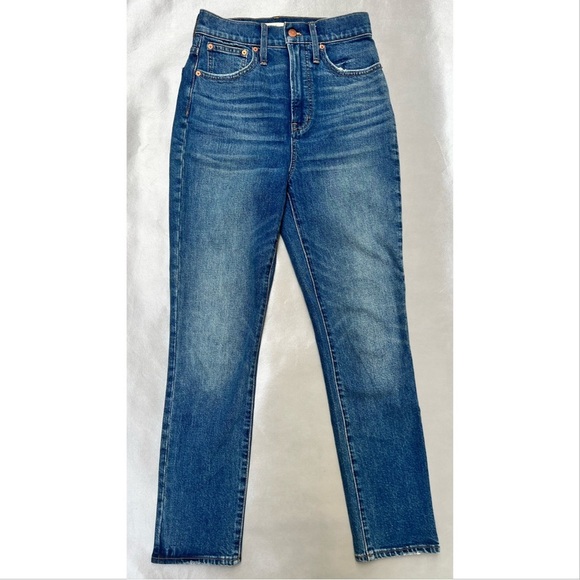 Madewell The Highest-Rise Perfect Vintage Jean in Longisle Wash - Picture 5 of 7